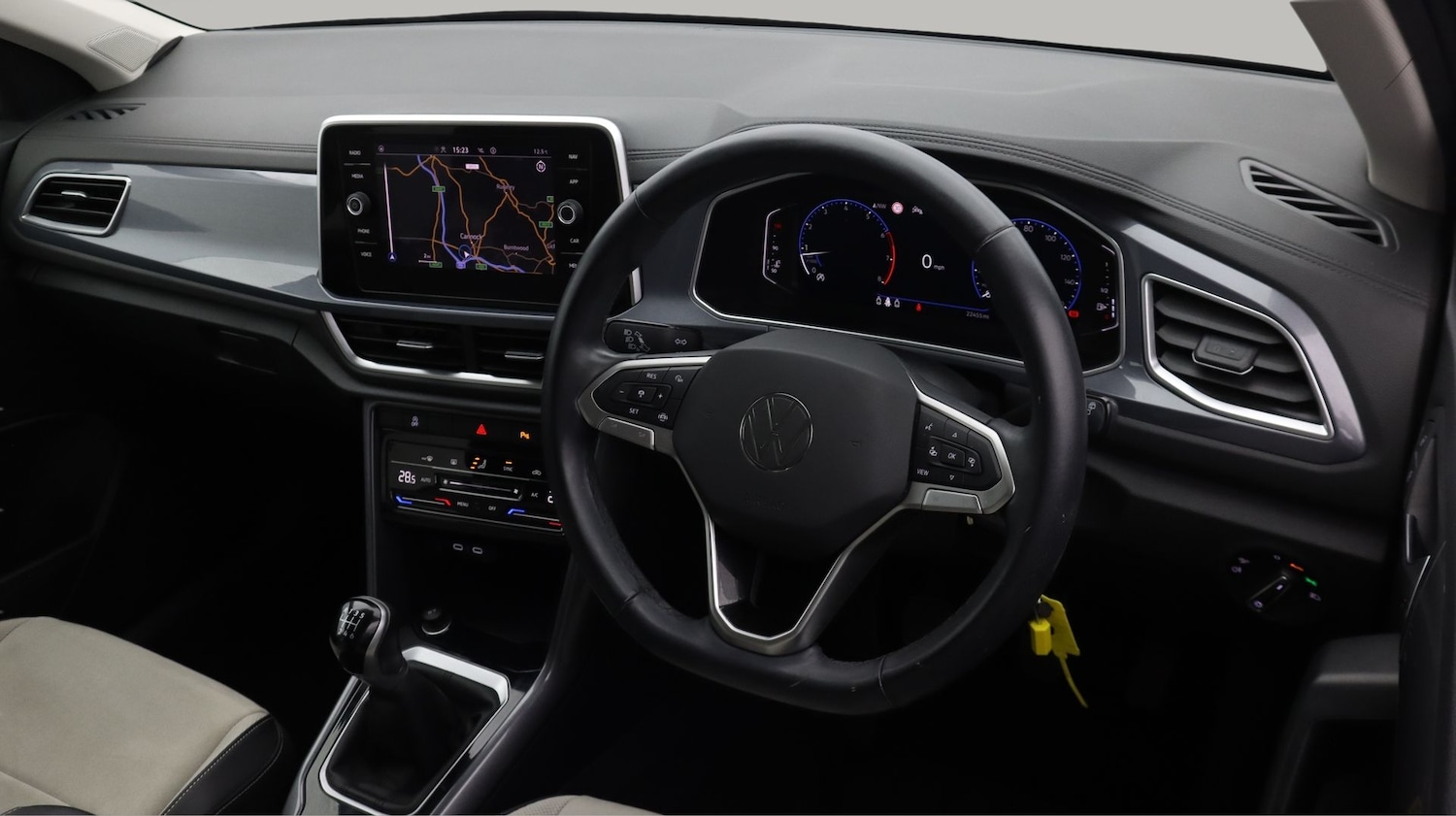 Used Volkswagen T-Roc 2023 for sale - 77643535: Photo 9