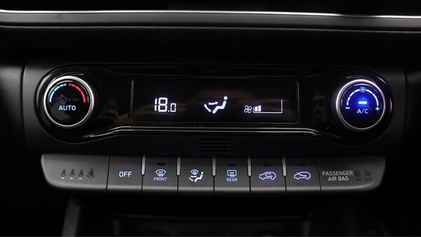 Used Hyundai KONA 2021 for sale - 76122671: Photo 13