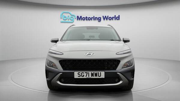 Used Hyundai KONA 2021 for sale - 76122671: Photo 3