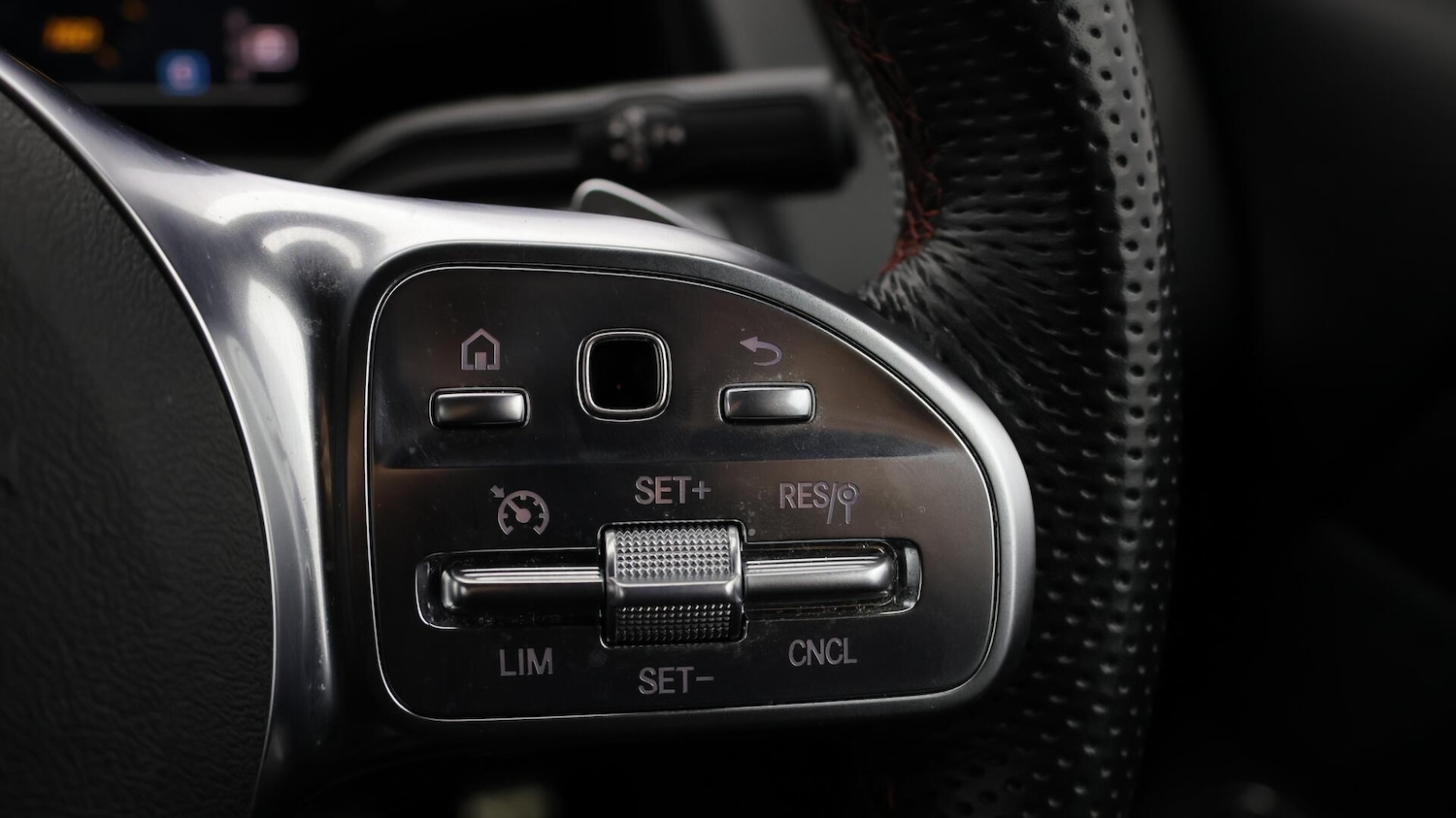 Used Mercedes-Benz GLB 2022 for sale - 76042873: Photo 26
