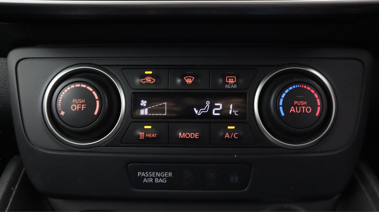 Used Nissan Leaf 2022 for sale - 77304064: Photo 12