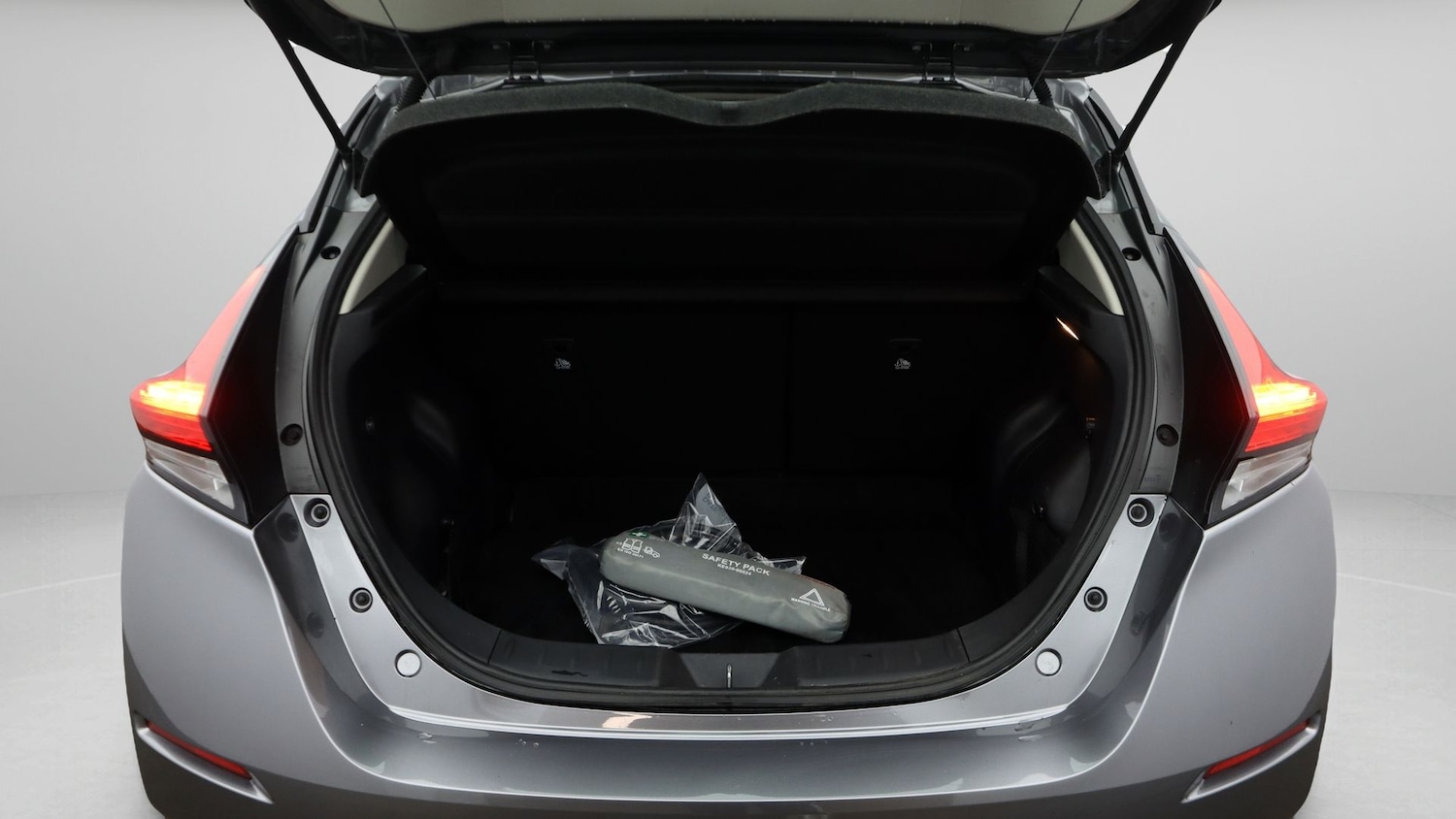 Used Nissan Leaf 2022 for sale - 77304064: Photo 17