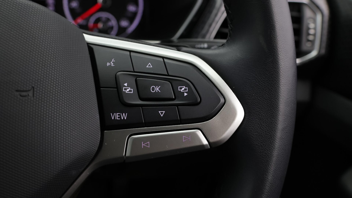 Used Volkswagen T-Cross 2022 for sale - 76094337: Photo 24