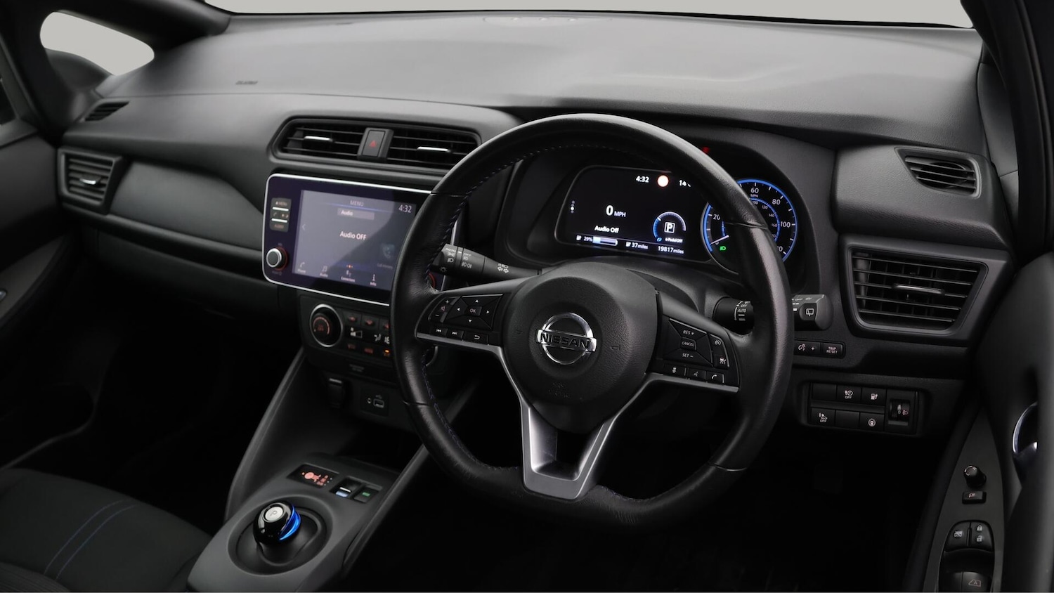 Used Nissan Leaf 2021 for sale - 76371099: Photo 10