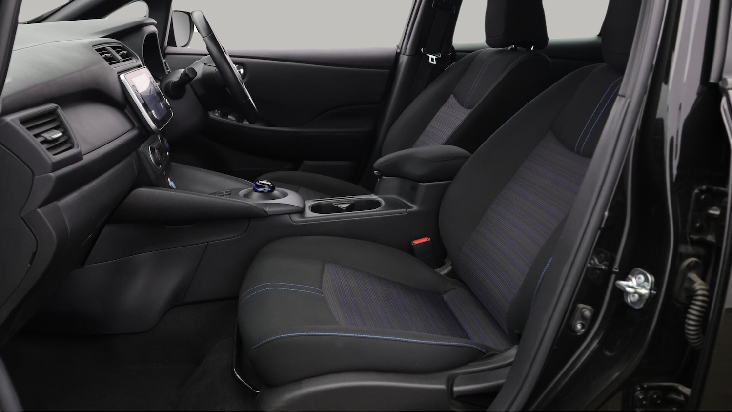 Used Nissan Leaf 2021 for sale - 76371099: Photo 15