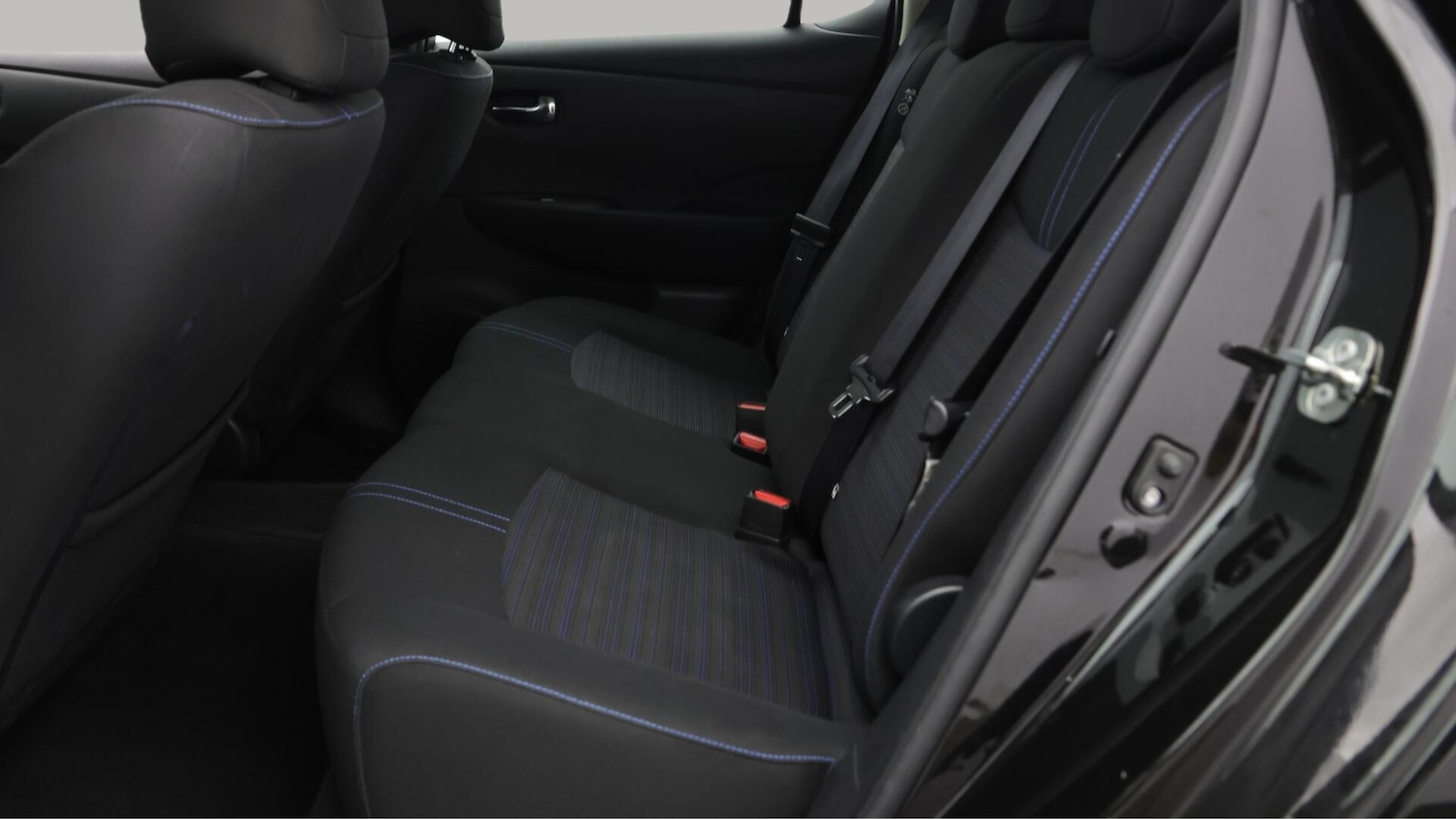 Used Nissan Leaf 2021 for sale - 76371099: Photo 17