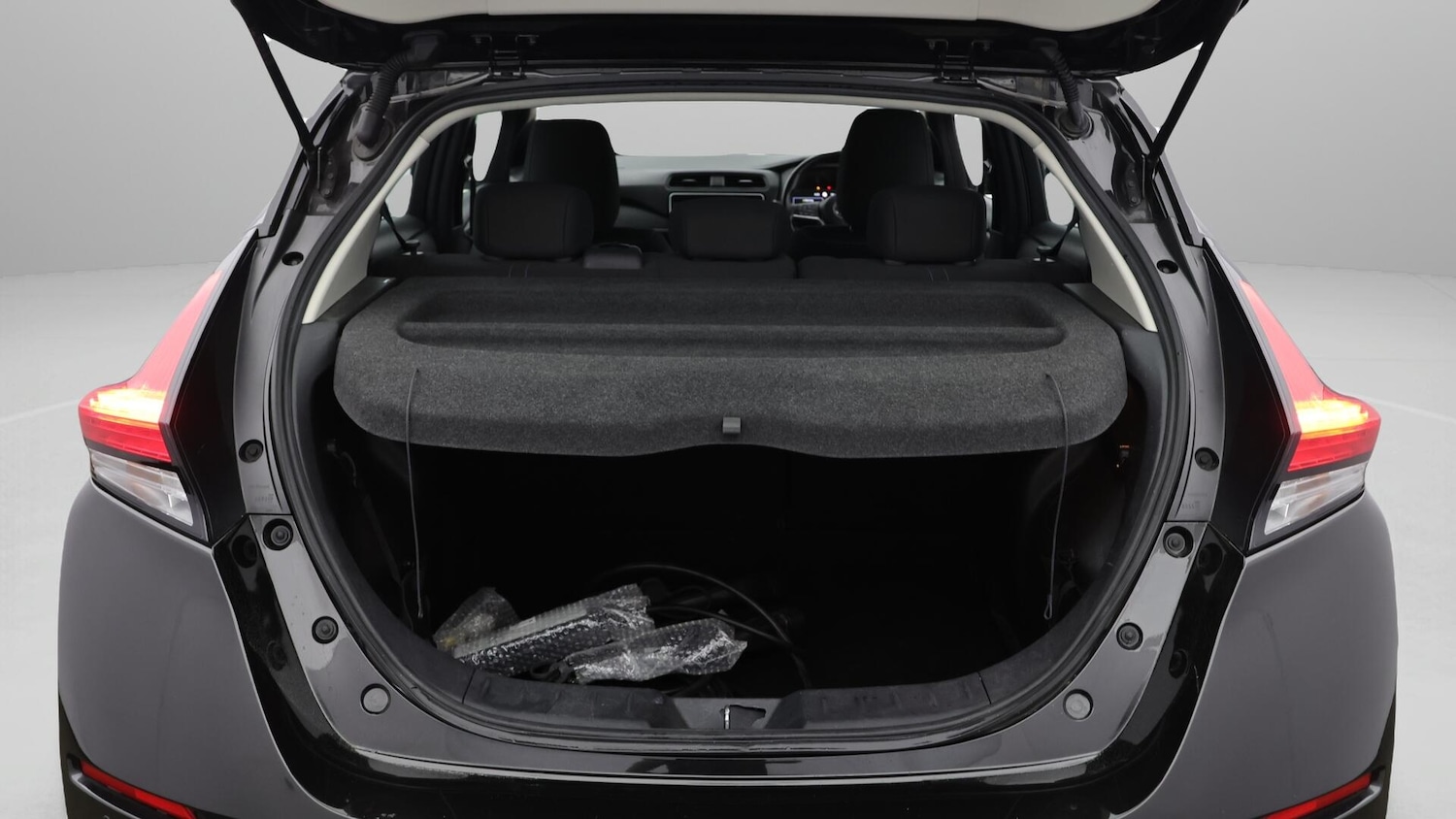Used Nissan Leaf 2021 for sale - 76371099: Photo 18