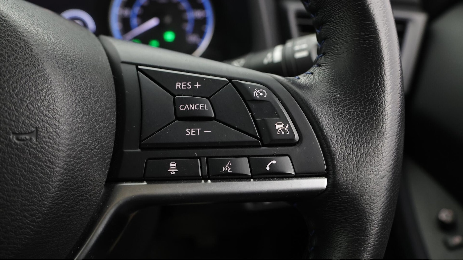 Used Nissan Leaf 2021 for sale - 76371099: Photo 24