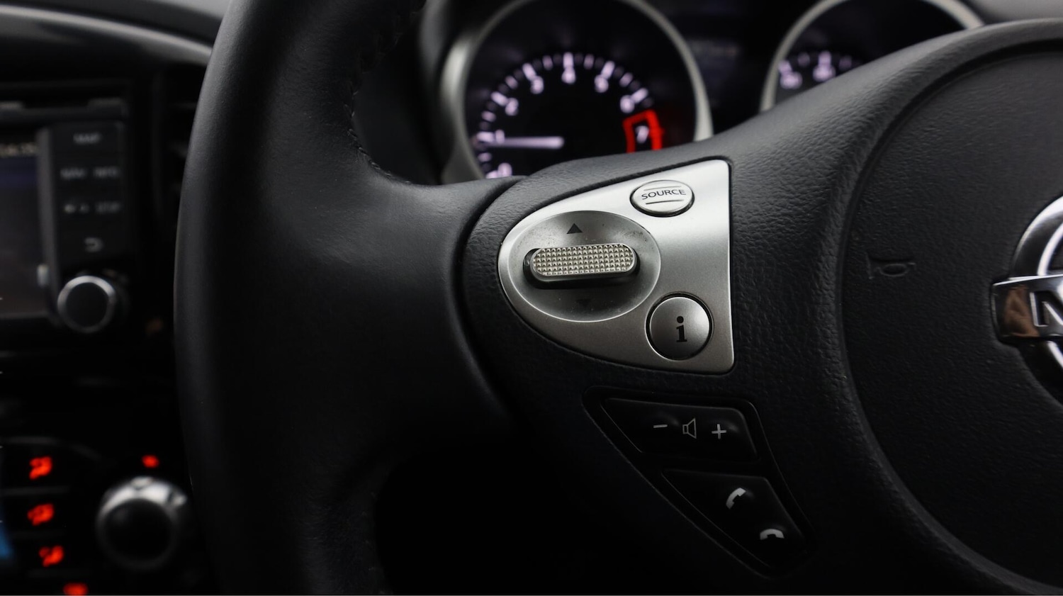 Used Nissan Juke for sale - 76728384: Photo 23