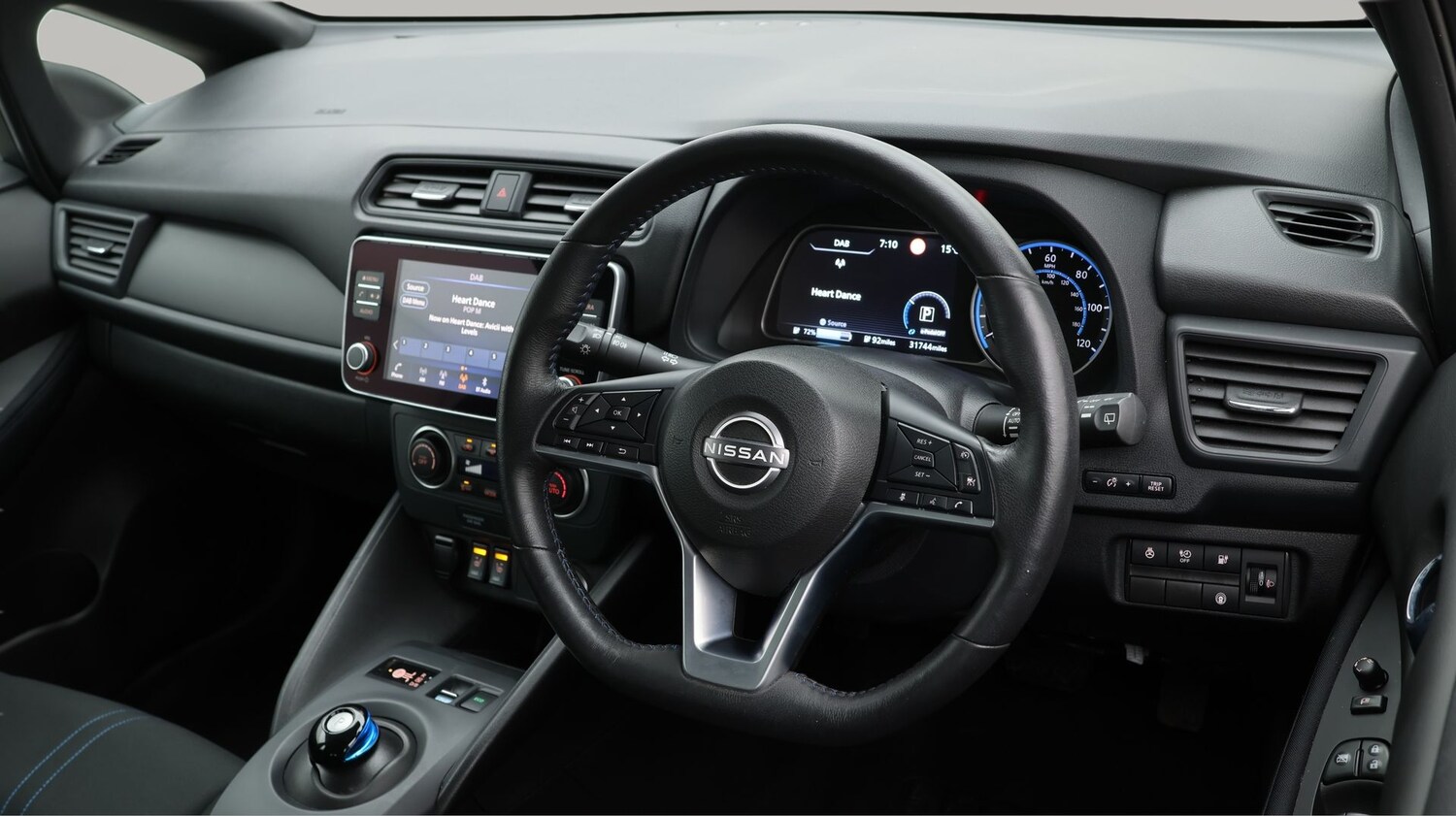 Used Nissan Leaf 2022 for sale - 77063175: Photo 9