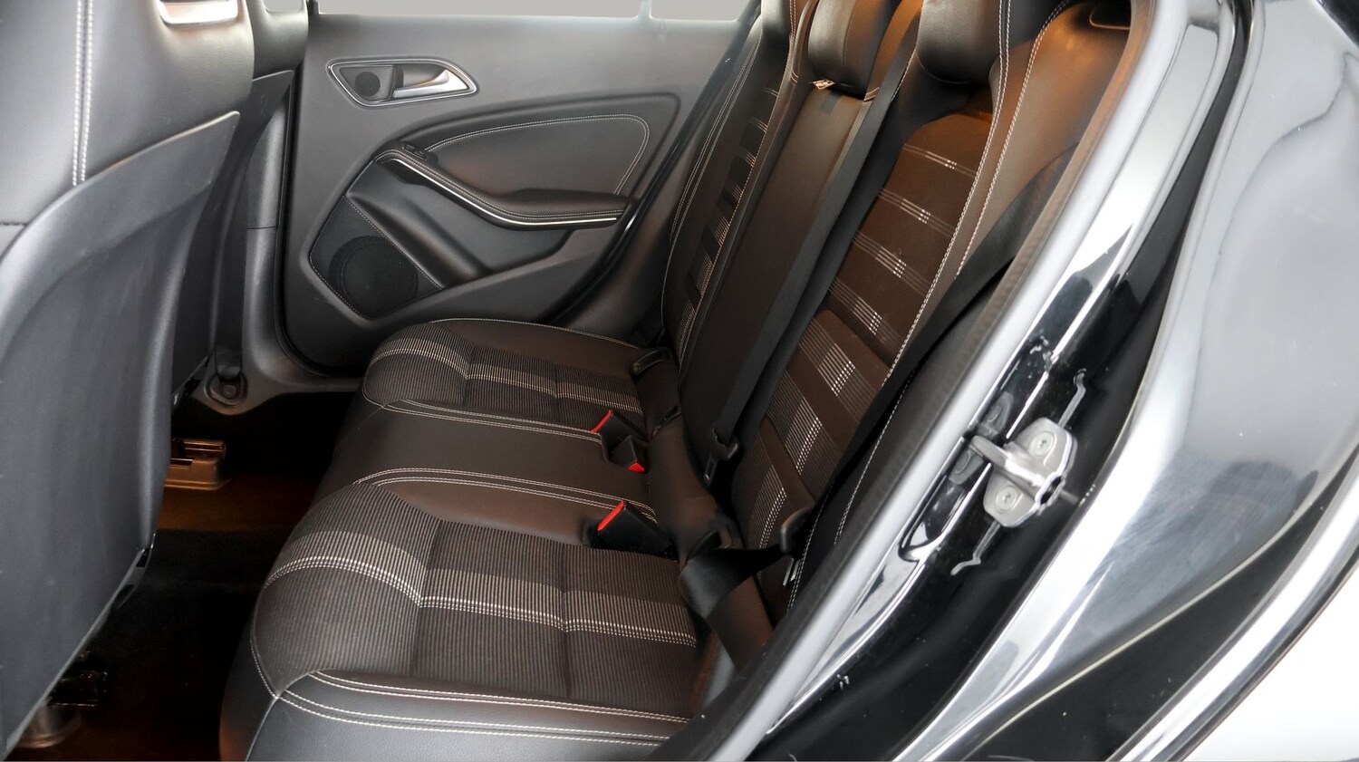 Used Mercedes-Benz A-Class 2018 for sale - 77950260: Photo 15