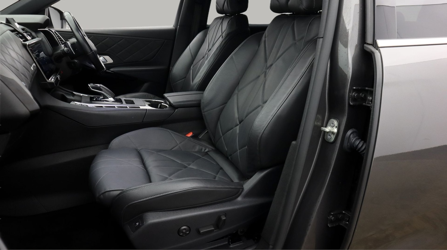 Used DS Automobiles DS 7 Crossback 2022 for sale - 77435565: Photo 14