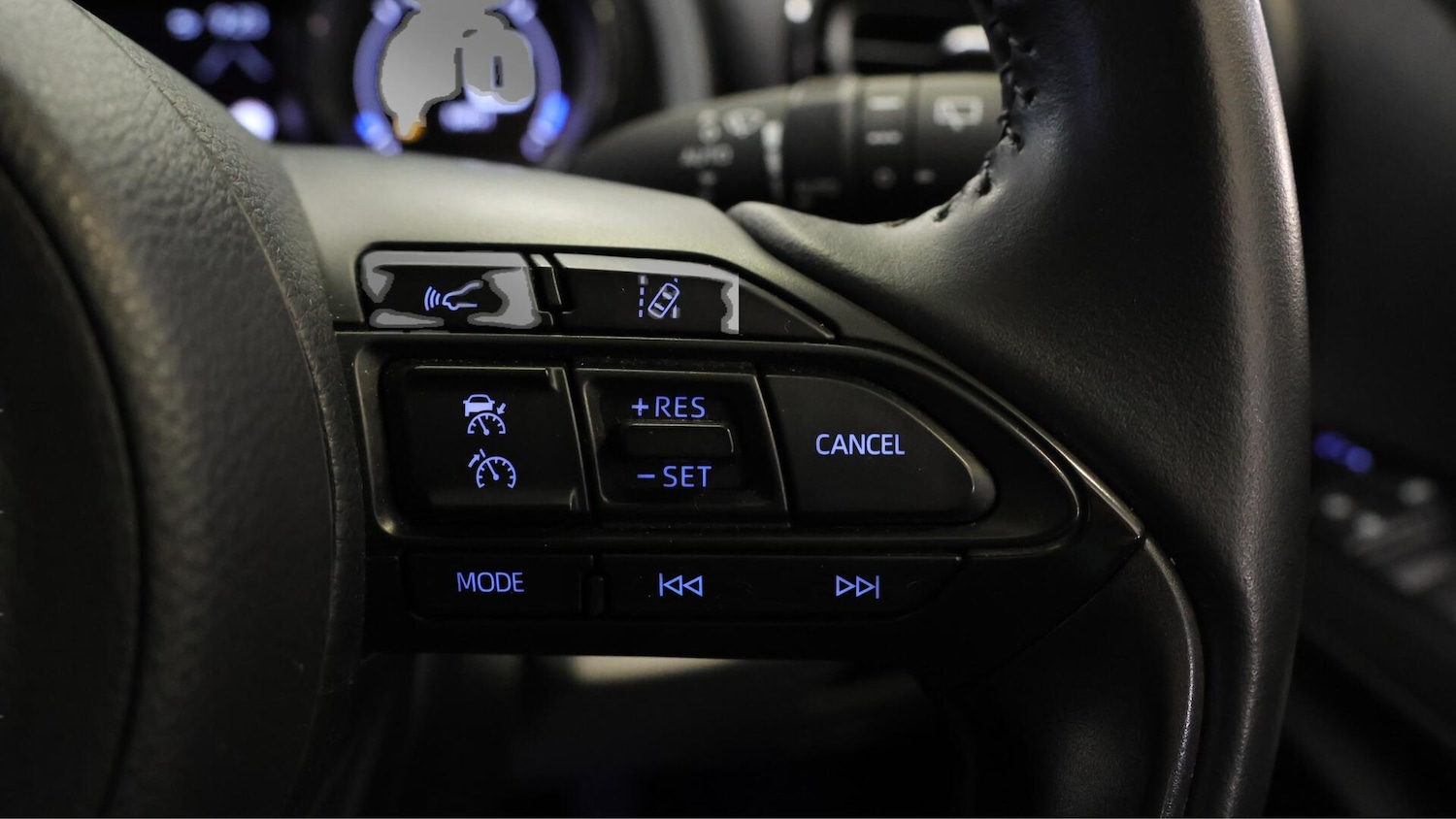 Used Toyota Yaris 2023 for sale - 76326014: Photo 25