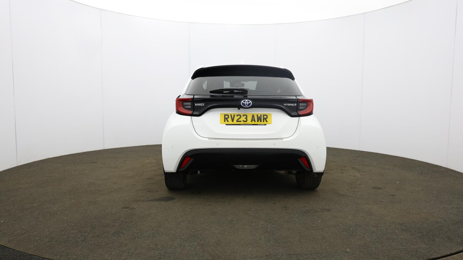 Used Toyota Yaris 2023 for sale - 76326014: Photo 66