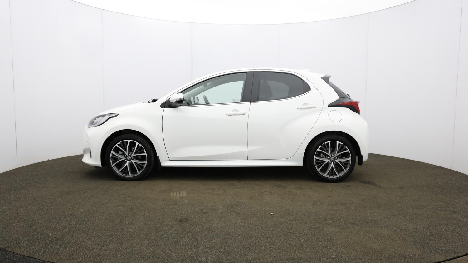 Used Toyota Yaris 2023 for sale - 76326014: Photo 72
