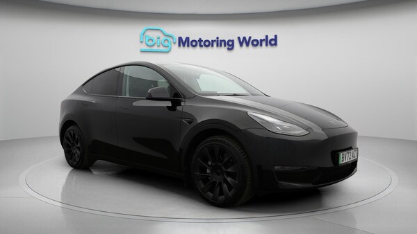 Used Tesla Model Y 2022 for sale - 76314435: Photo 2