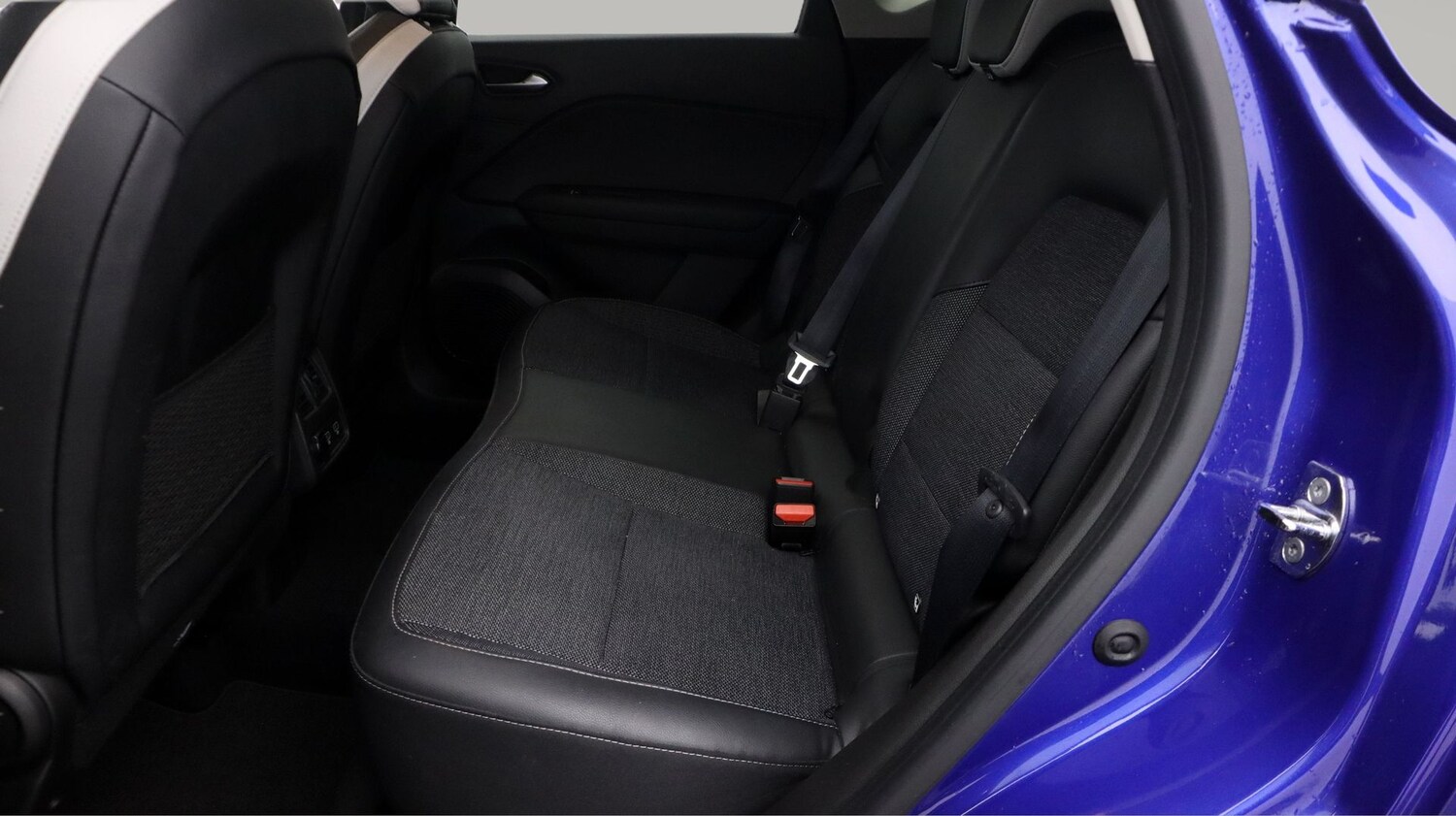 Used Renault Captur 2022 for sale - 77818083: Photo 16