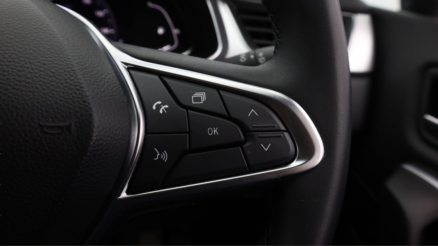 Used Renault Captur 2022 for sale - 77818083: Photo 21