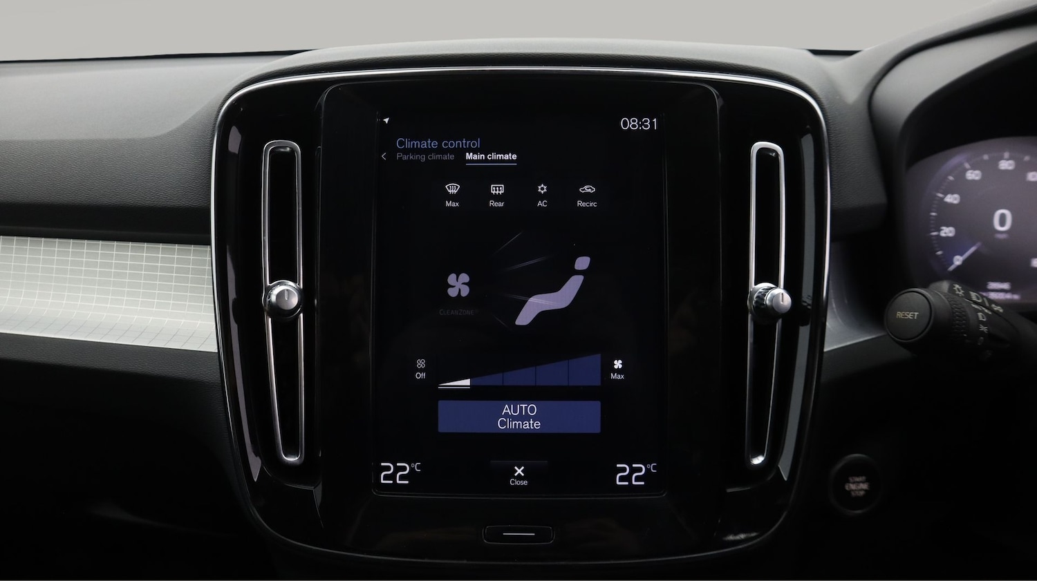 Used Volvo XC40 2019 for sale - 78197385: Photo 12