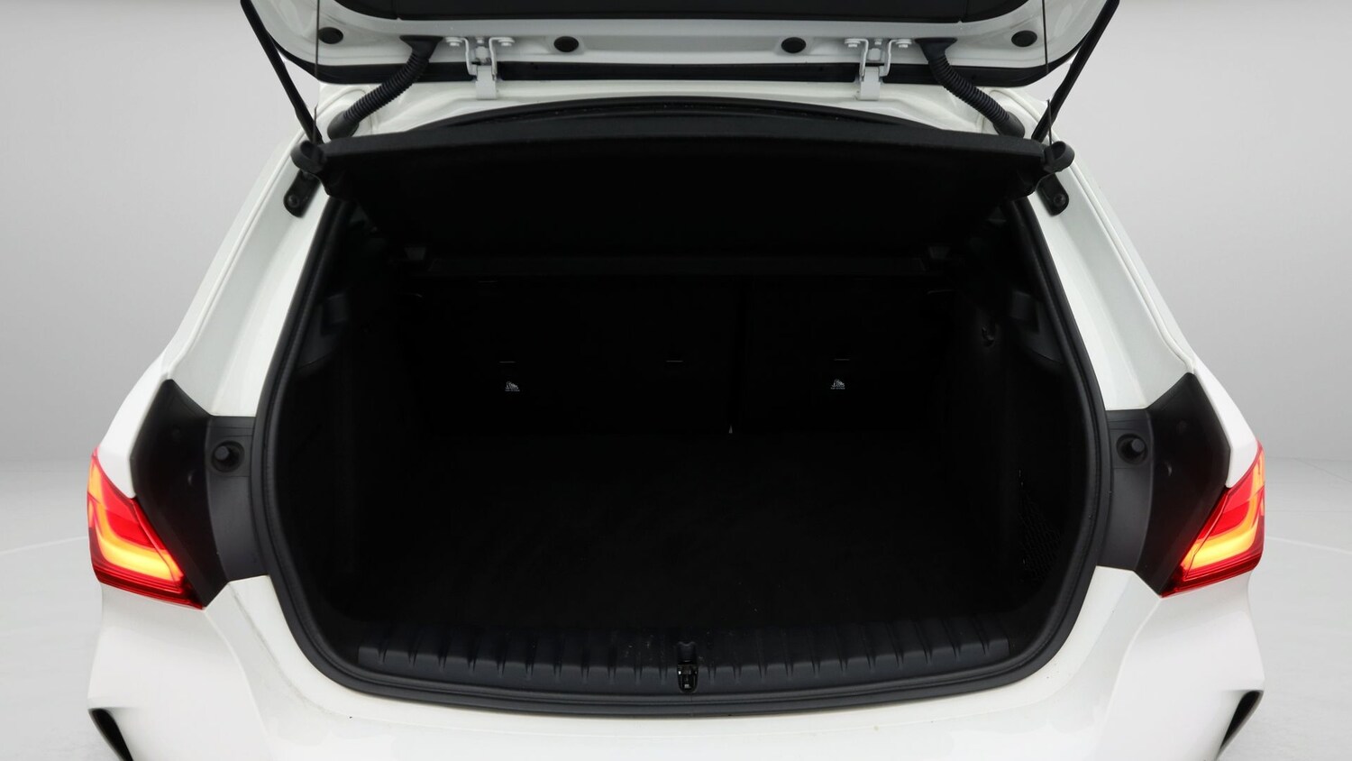 Used BMW 1 Series 2023 for sale - 77677036: Photo 17