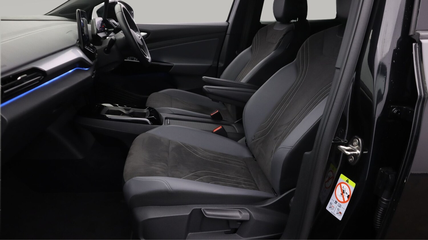 Used Volkswagen ID.4 2023 for sale - 77247533: Photo 14