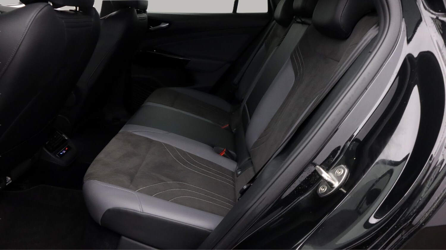 Used Volkswagen ID.4 2023 for sale - 77247533: Photo 16