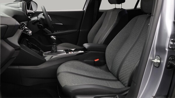 Used Peugeot 2008 2023 for sale - 75578071: Photo 15