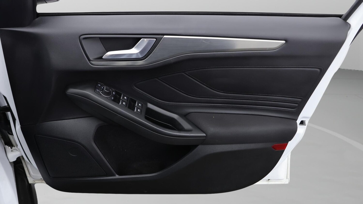 Used Ford Focus 2023 for sale - 76360305: Photo 16