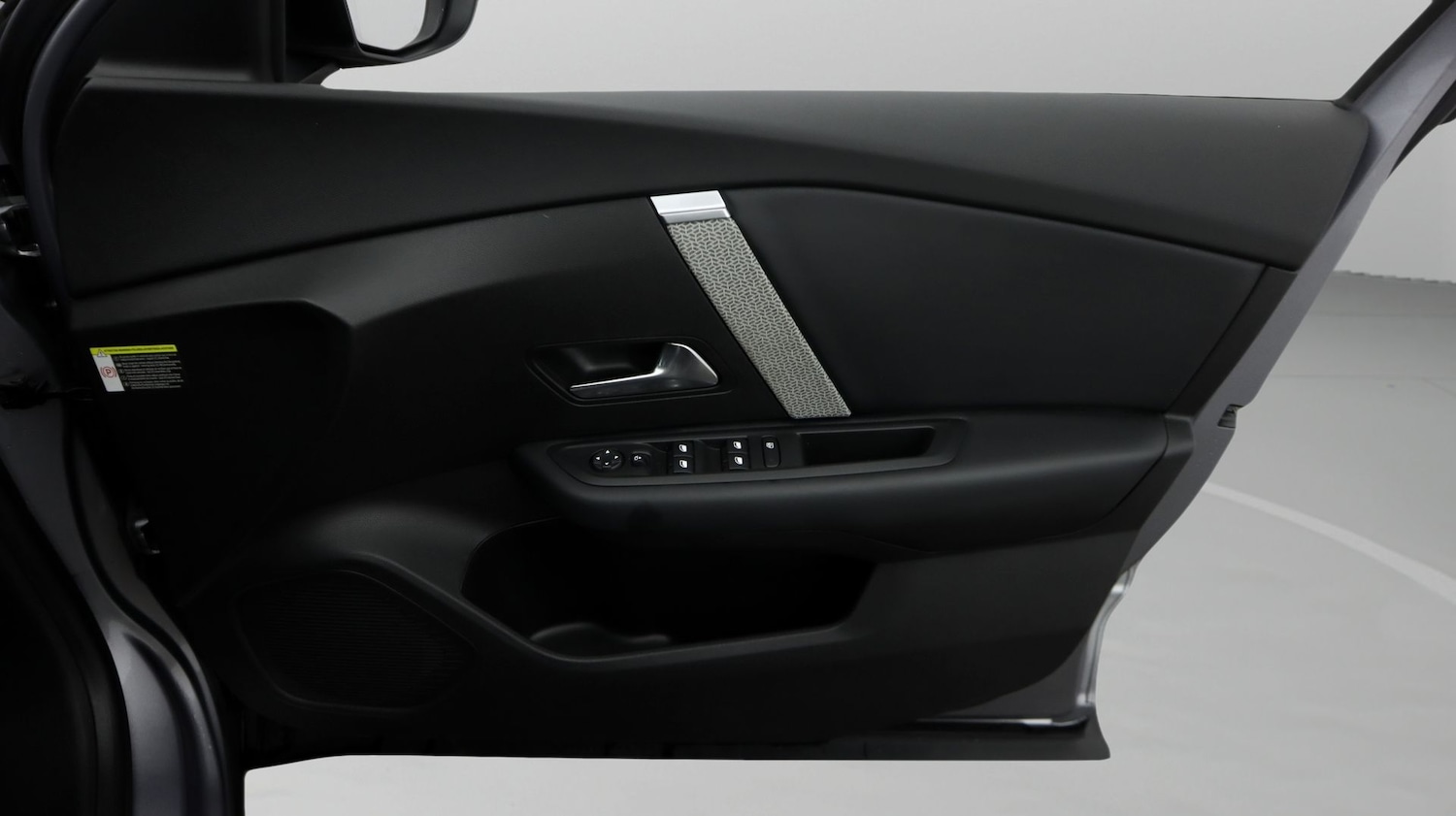 Used Citroen C4 2022 for sale - 77298504: Photo 15