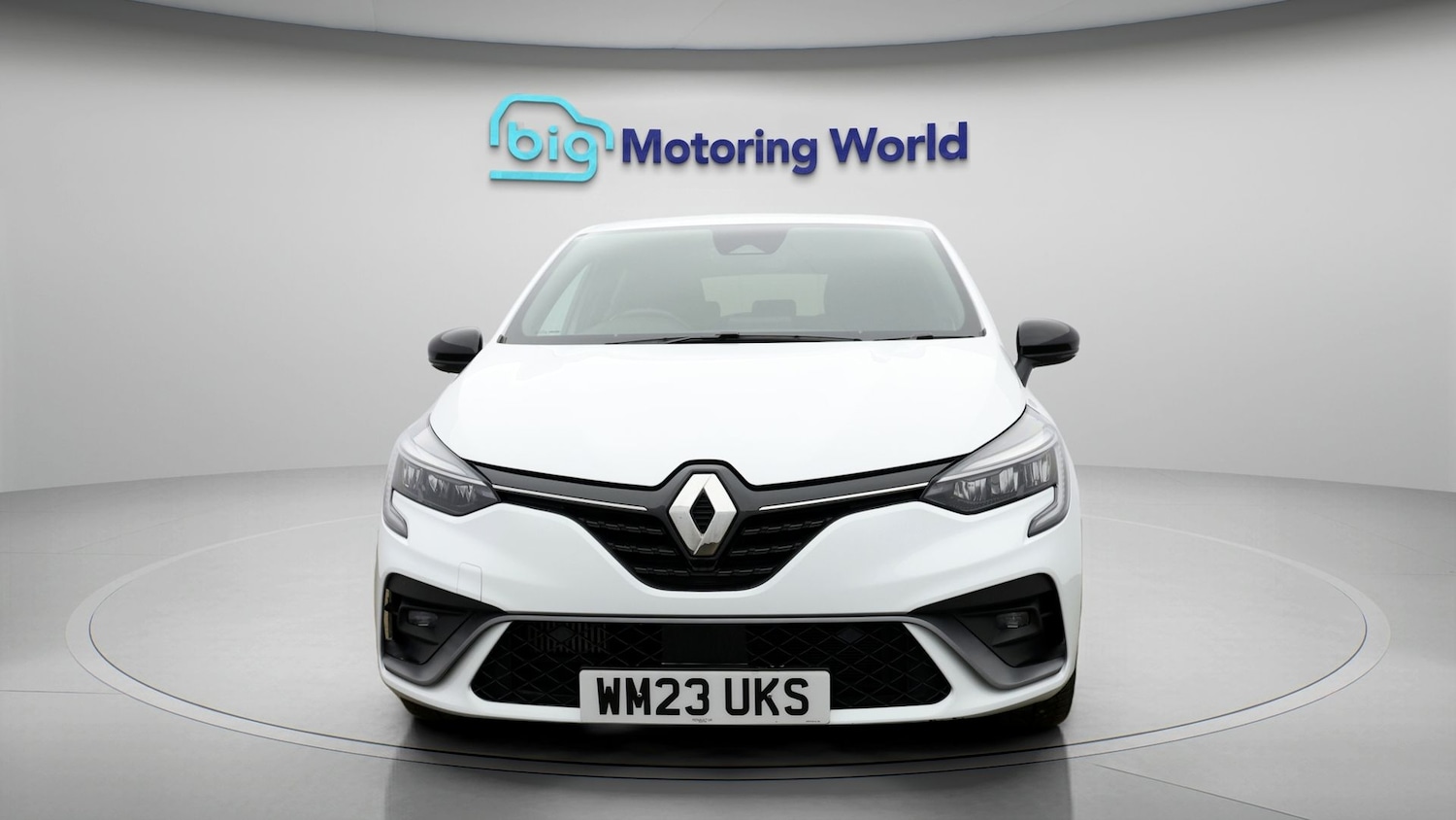 Used Renault Clio 2023 for sale - 77935919: Photo 2