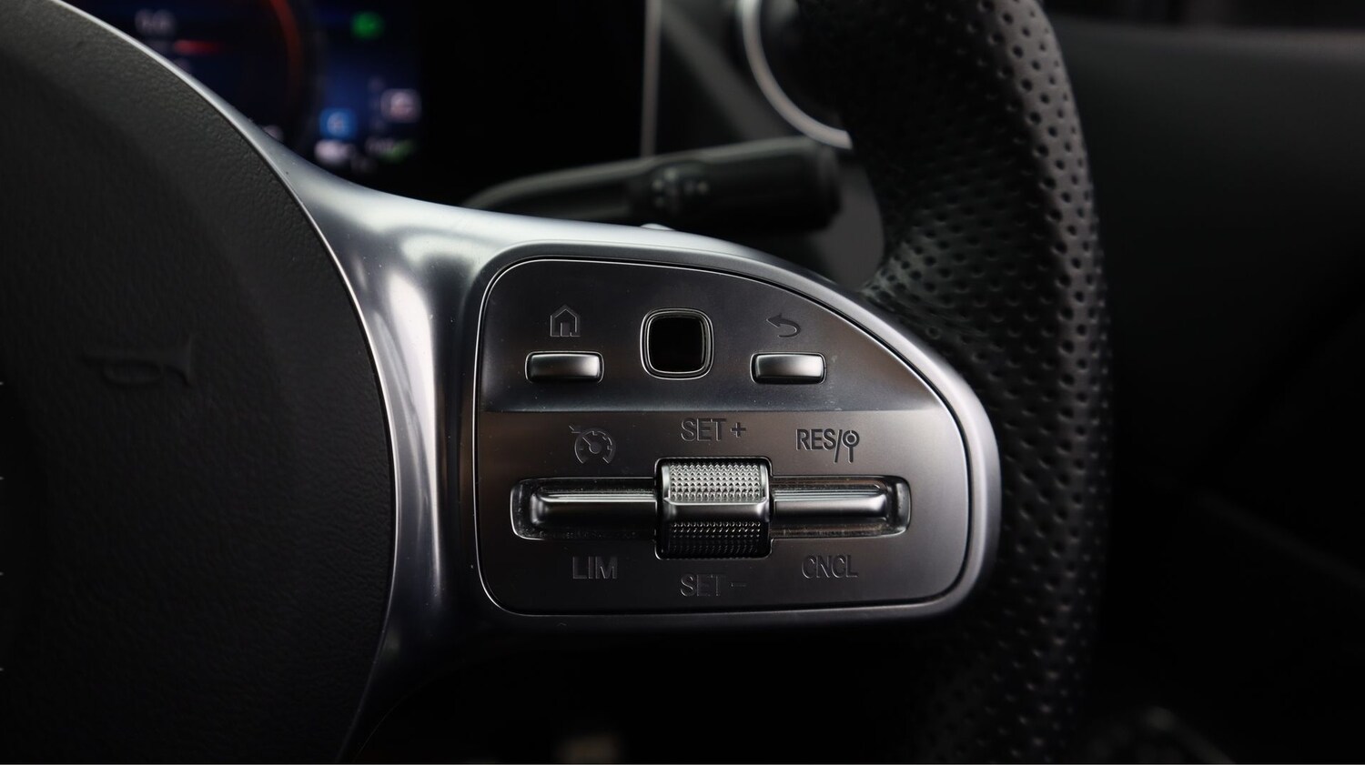 Used Mercedes-Benz GLA 2020 for sale - 77813518: Photo 22