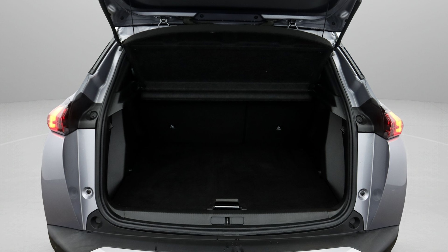 Used Peugeot 2008 2021 for sale - 77502452: Photo 17