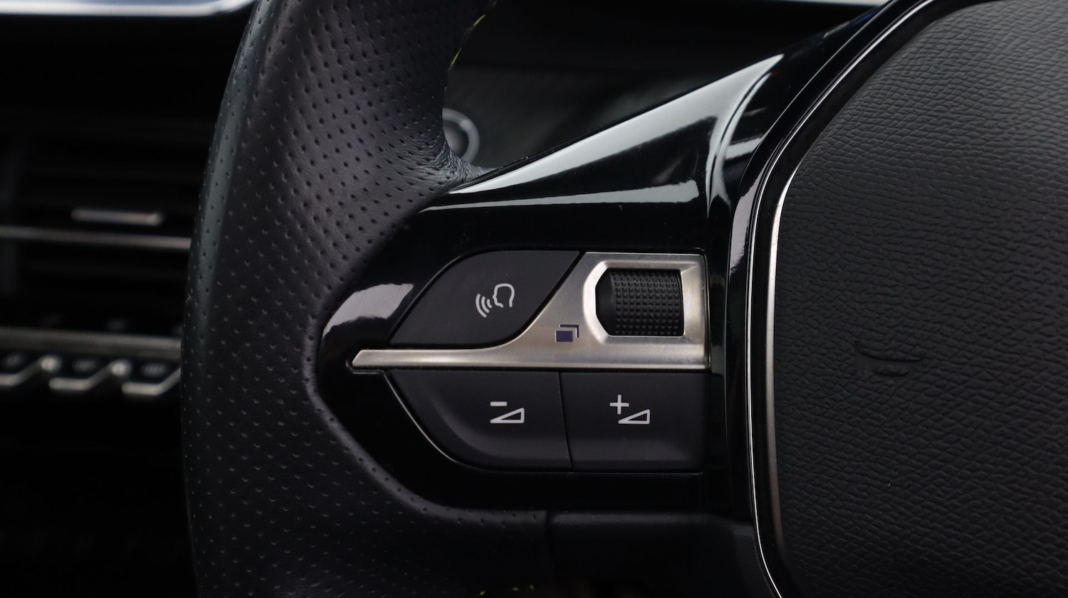 Used Peugeot 2008 2021 for sale - 77502452: Photo 23