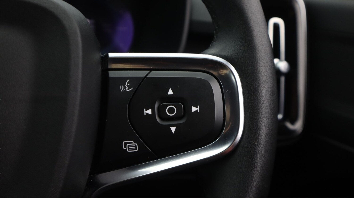 Used Volvo XC40 2023 for sale - 77616252: Photo 22