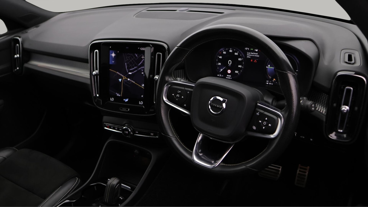 Used Volvo XC40 2021 for sale - 76457875: Photo 10