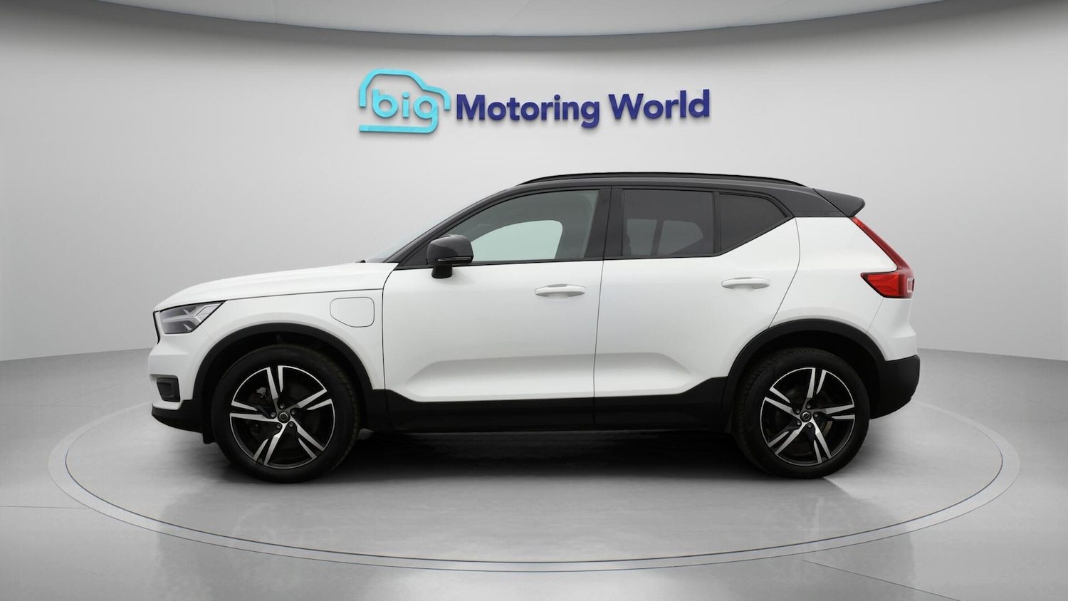 Used Volvo XC40 2021 for sale - 76457875: Photo 5