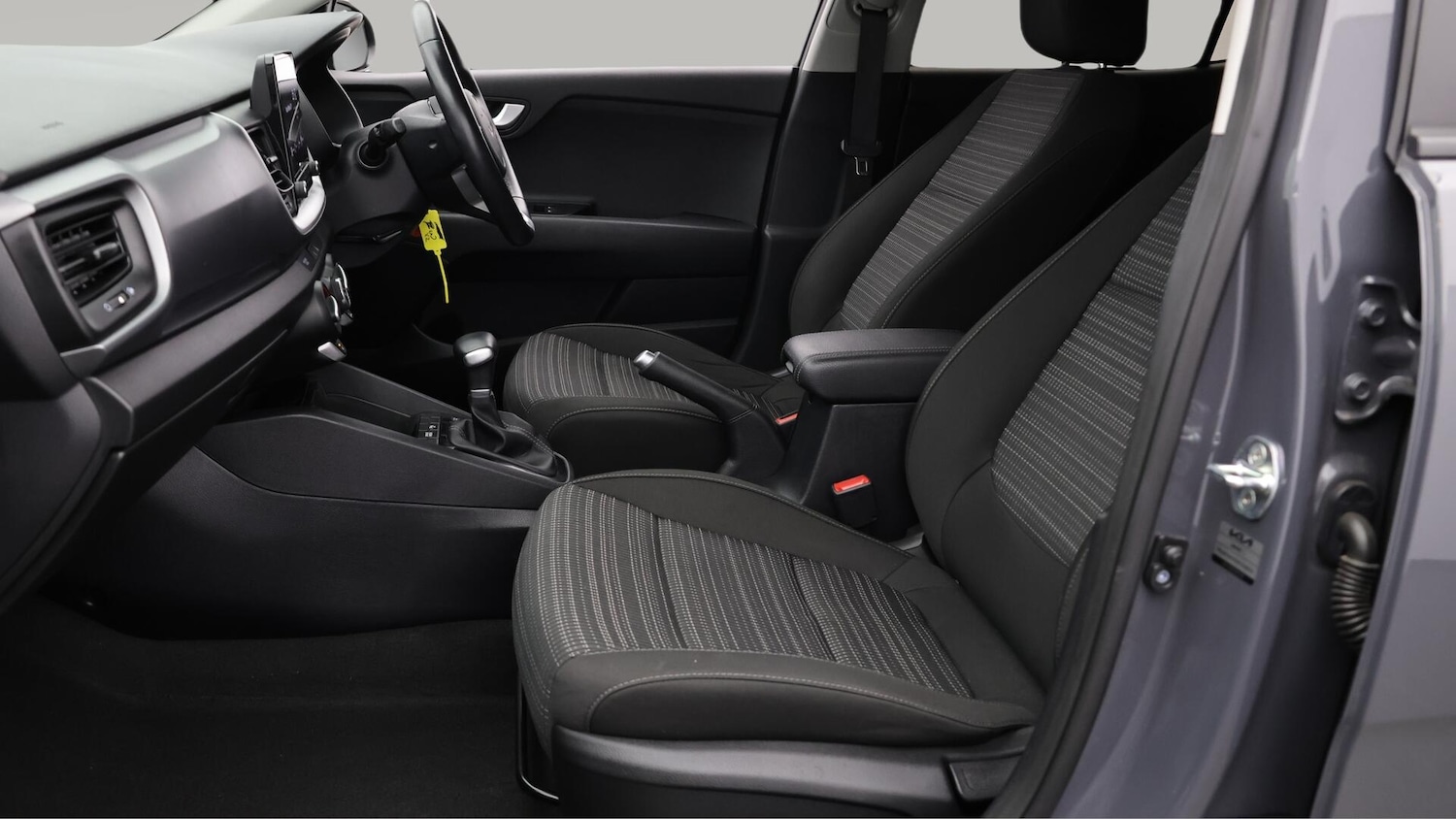 Used Kia Stonic 2021 for sale - 76122765: Photo 15