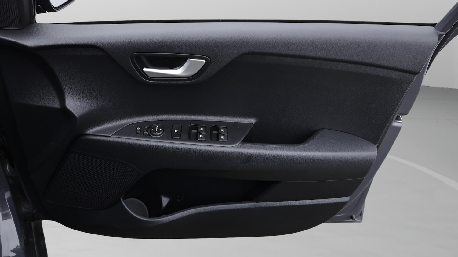 Used Kia Stonic 2021 for sale - 76122765: Photo 16