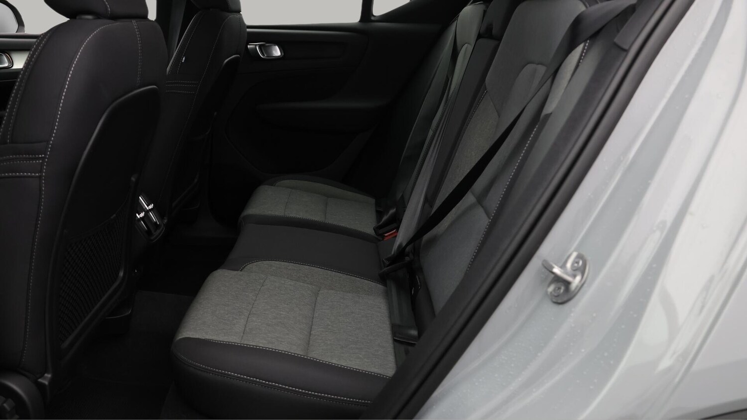 Used Volvo XC40 2023 for sale - 75940130: Photo 17