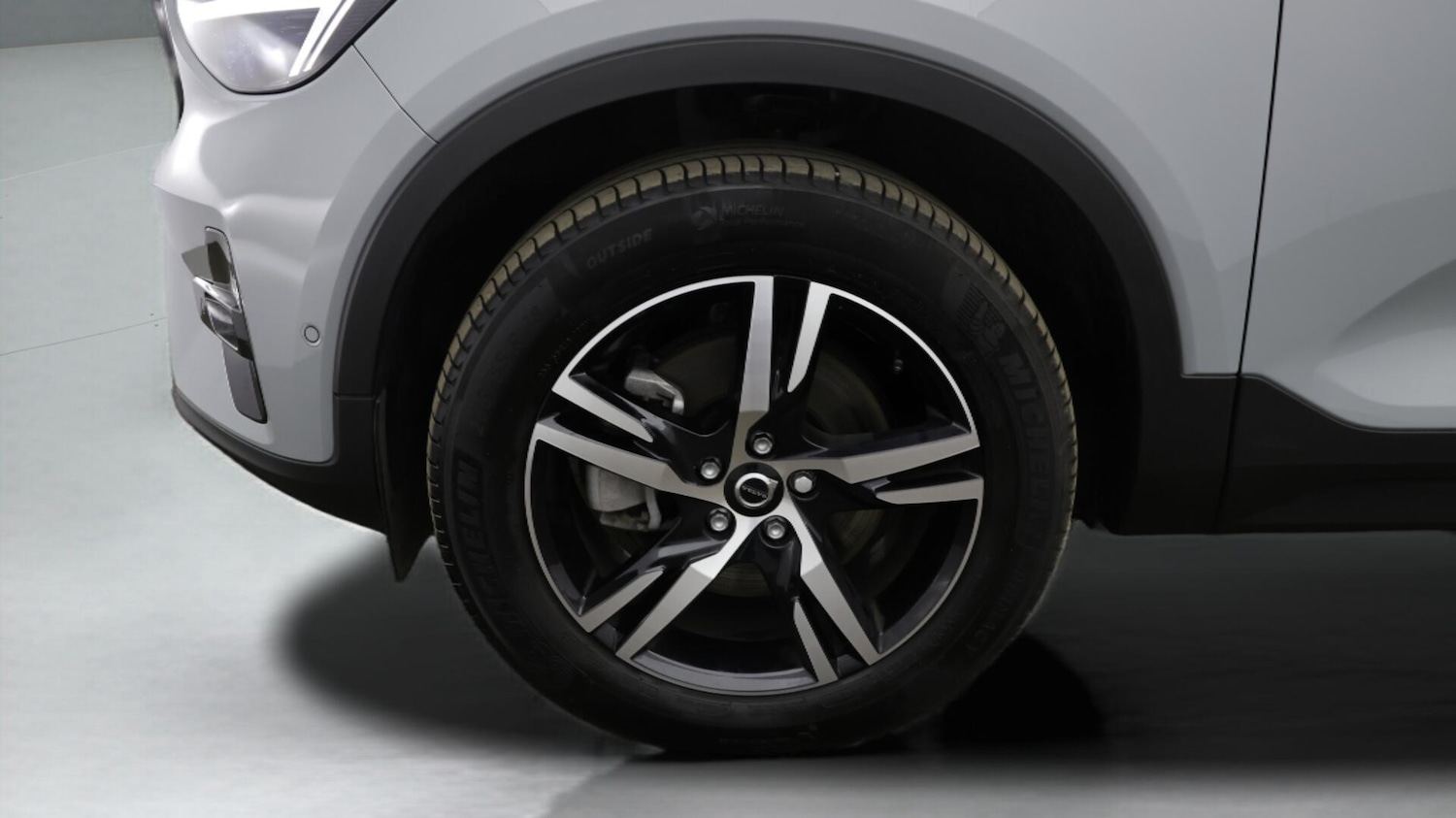 Used Volvo XC40 2023 for sale - 75940130: Photo 19