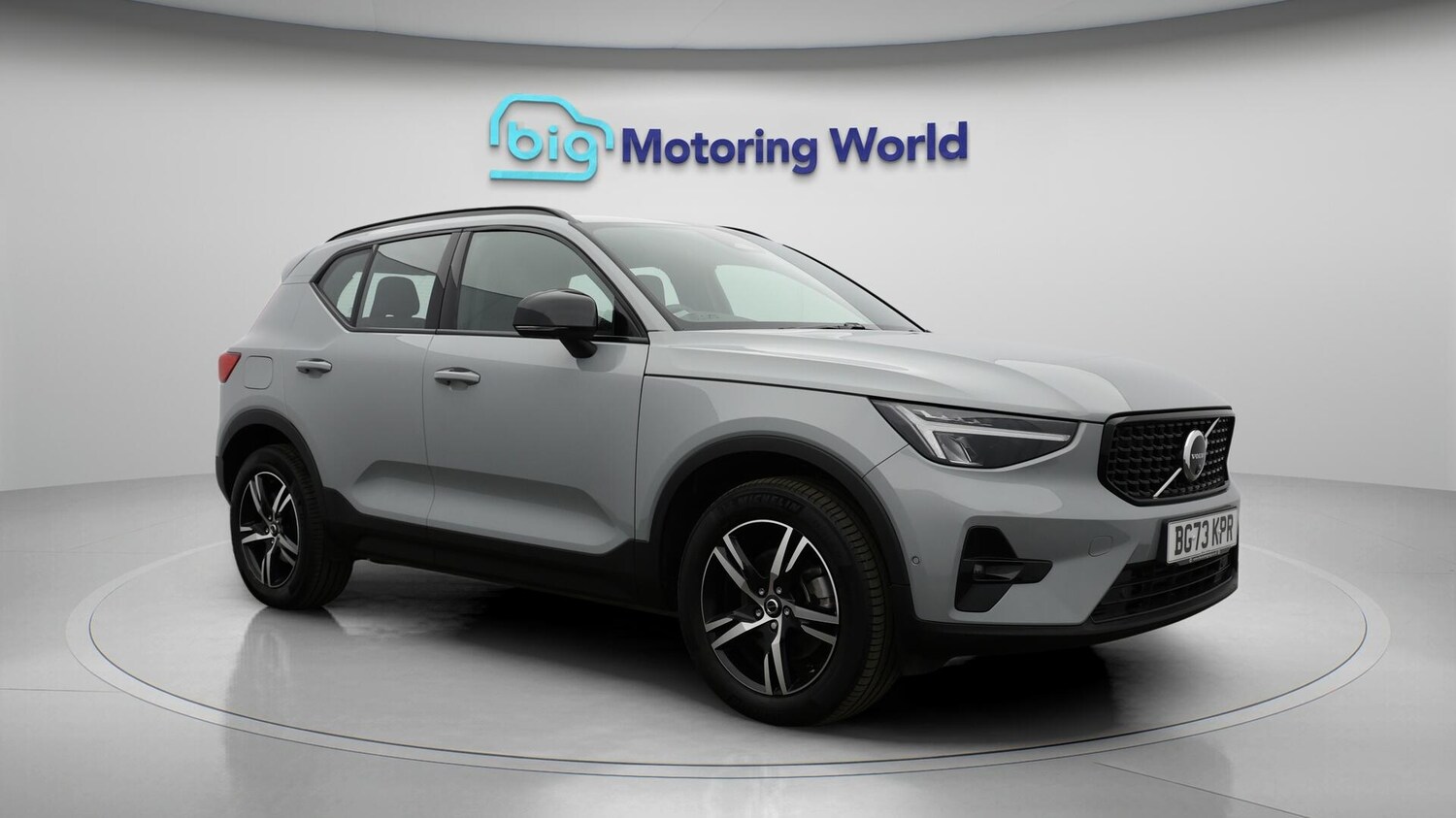 Used Volvo XC40 2023 for sale - 75940130: Photo 2