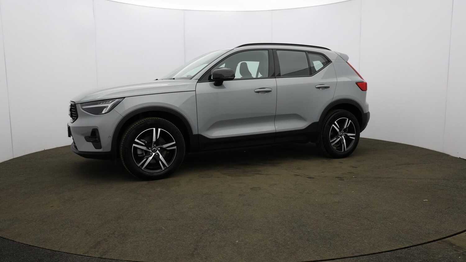 Used Volvo XC40 2023 for sale - 75940130: Photo 39