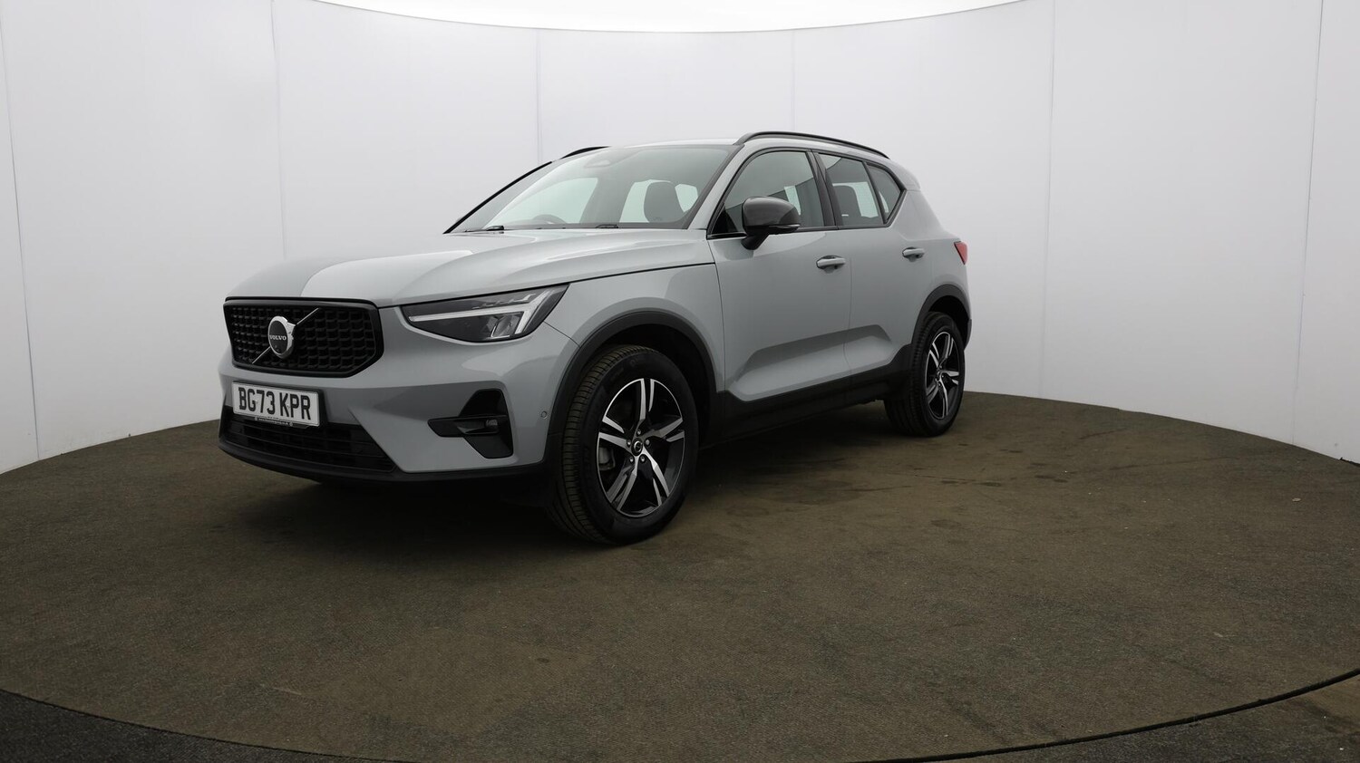 Used Volvo XC40 2023 for sale - 75940130: Photo 42