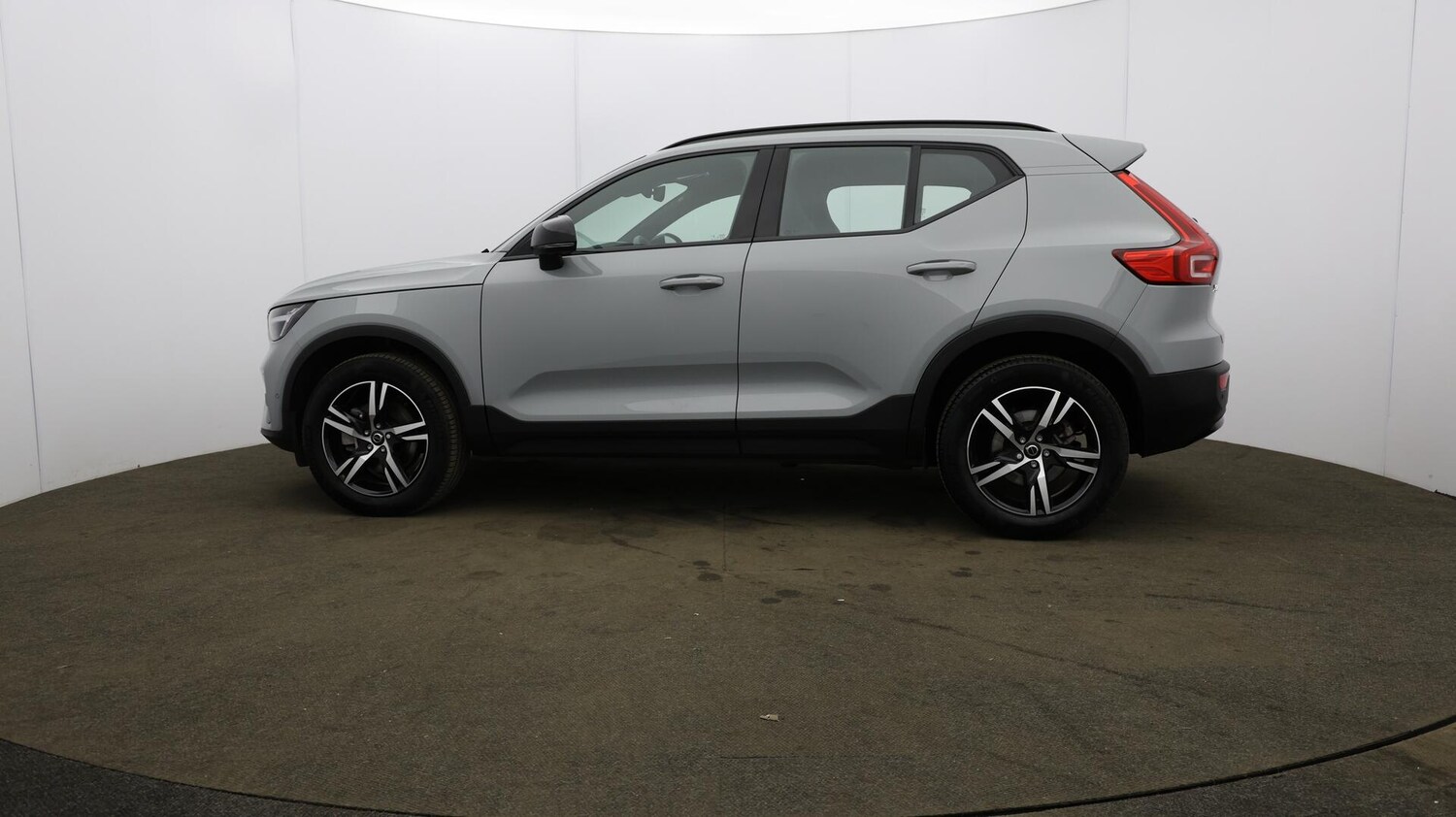 Used Volvo XC40 2023 for sale - 75940130: Photo 56