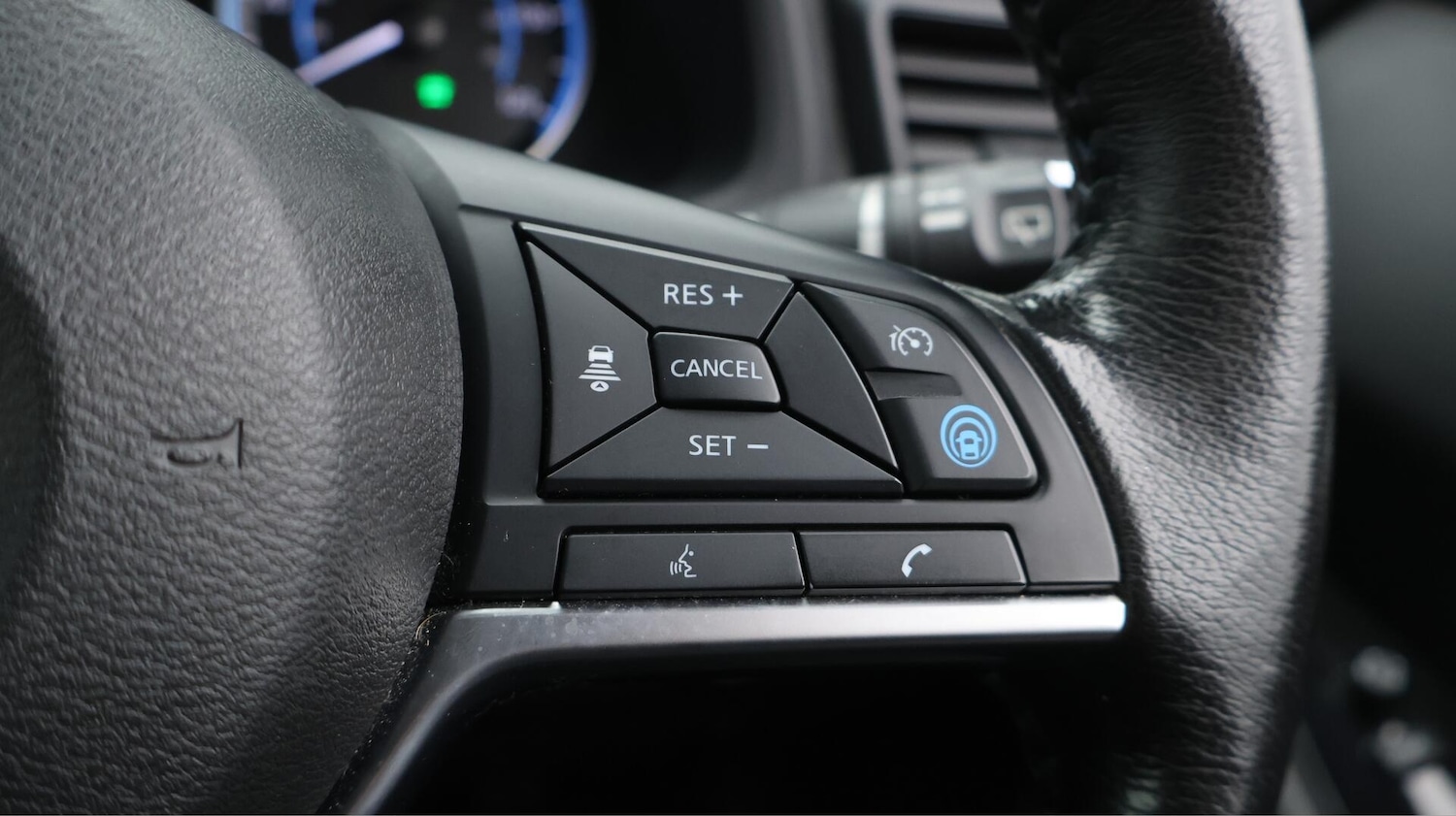 Used Nissan Leaf 2021 for sale - 76152075: Photo 25