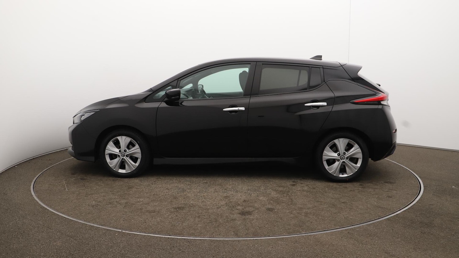 Used Nissan Leaf 2021 for sale - 76152075: Photo 65