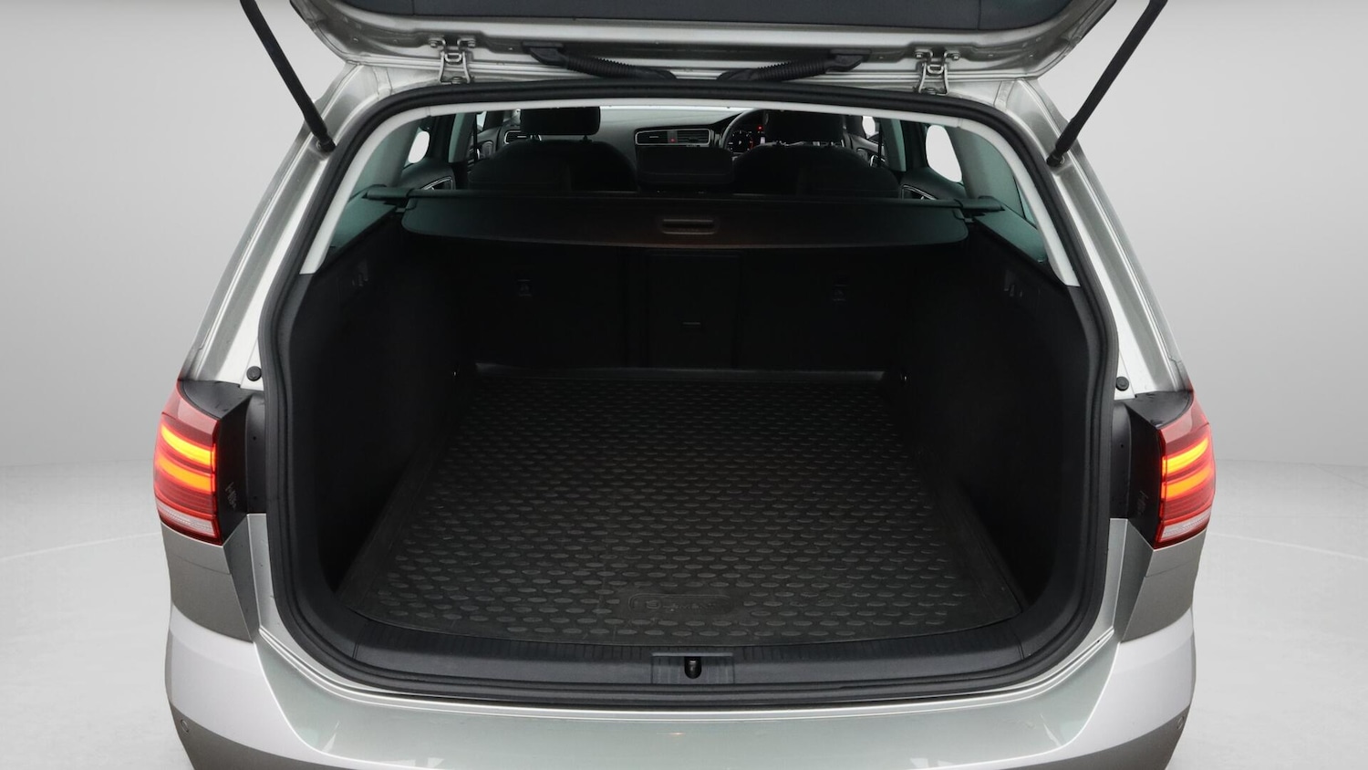 Used Volkswagen Golf 2020 for sale - 76771665: Photo 18