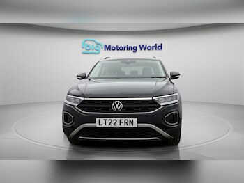 Used Volkswagen T-Roc 2022 for sale - 78483875: Photo