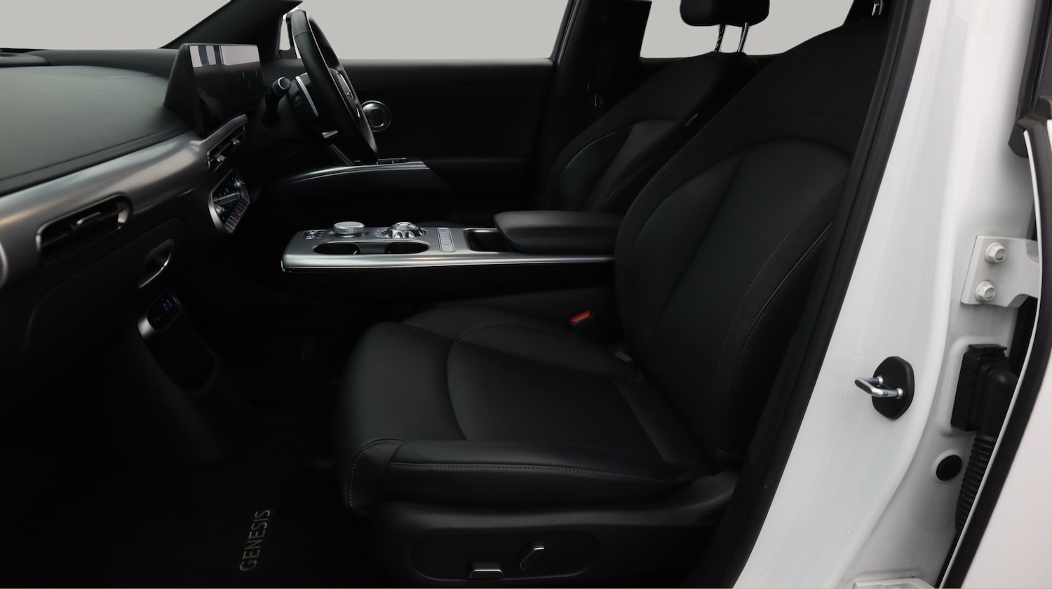 Used Genesis GV60 2022 for sale - 78042214: Photo 14