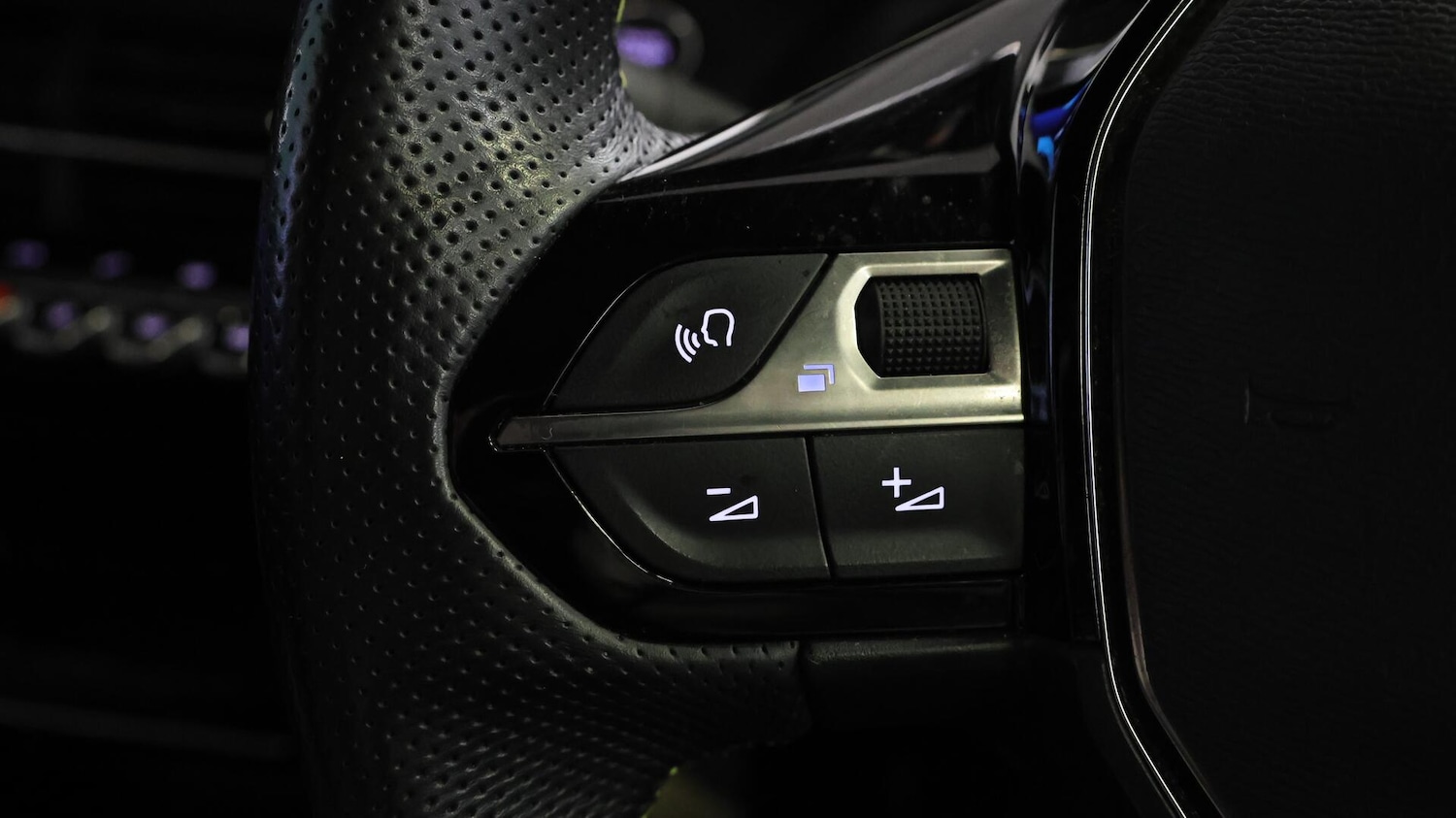 Used Peugeot 2008 2021 for sale - 76371498: Photo 23